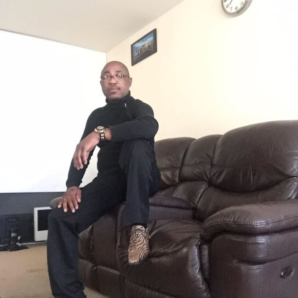 Meet your Posher, Maxwell - Picture 1 of 1